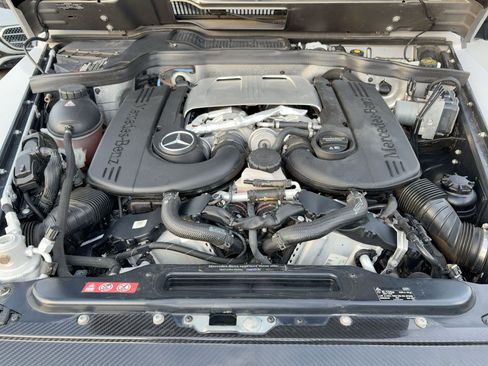 Used 2017 Mercedes-Benz G 550 Squared image 32