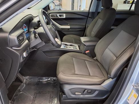 Used 2022 Ford Explorer XLT image 21