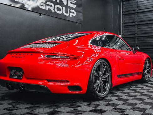 Used 2018 Porsche 911 Carrera T RWD image 21