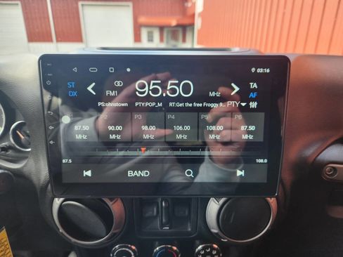 Used 2013 Jeep Wrangler Unlimited Sport AWD/4WD image 24