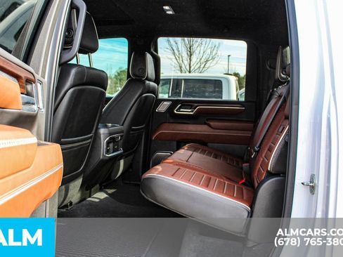 Used 2024 GMC Sierra 3500 Denali Ultimate image 17