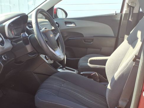 Used 2019 Chevrolet Sonic LT FWD image 7