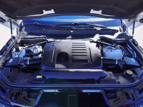 Used 2021 Land Rover Range Rover Sport HSE Silver Edition image 31