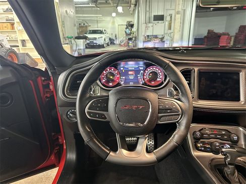 Used 2020 Dodge Challenger SRT Hellcat Redeye image 11
