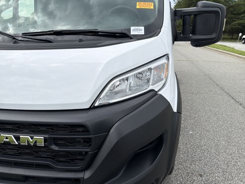 Used 2023 RAM ProMaster 2500 FWD image 6