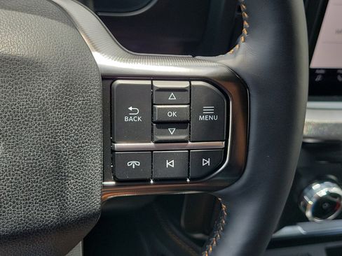 Used 2024 Ford F250 Platinum AWD/4WD image 25