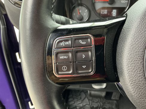 Used 2017 Jeep Wrangler Unlimited Sahara image 8