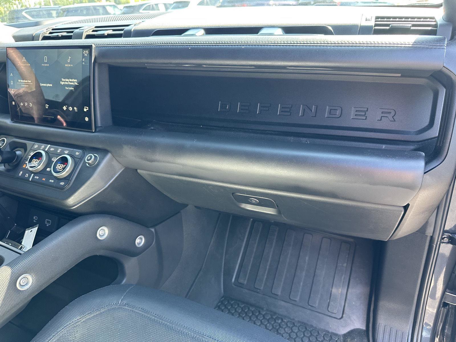 Used 2023 Land Rover Defender 110 Carpathian Edition AWD/4WD image 17