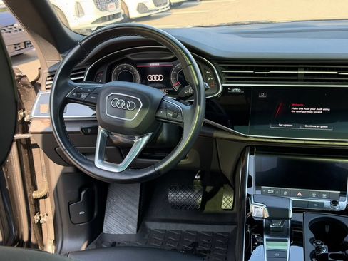 Used 2022 Audi Q8 Premium w/ Convenience Package AWD/4WD image 21