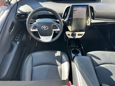 Used 2018 Toyota Prius Prime Advanced image 23