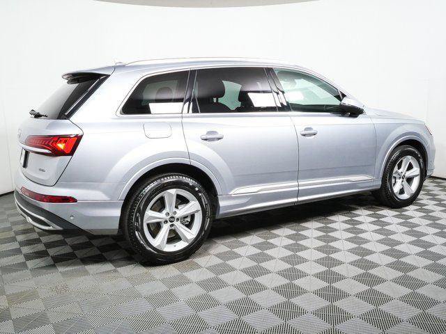Used 2022 Audi Q7 3.0T Premium w/ Convenience Package AWD/4WD image 2
