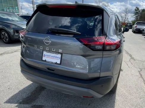 Used 2023 Nissan Rogue S AWD/4WD image 9