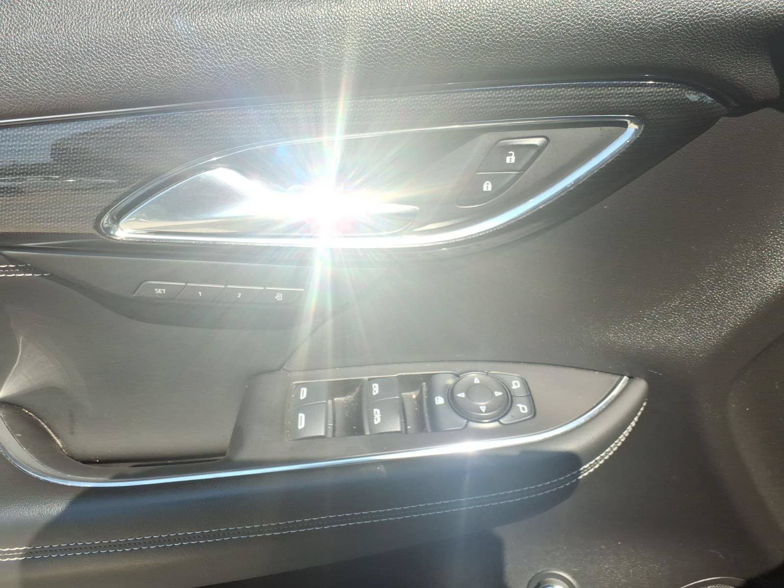Used 2022 Buick Envision Essence w/ Technology Package I FWD image 11