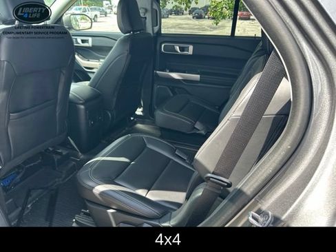 Used 2023 Ford Explorer XLT w/ Equipment Group 202A AWD/4WD image 12