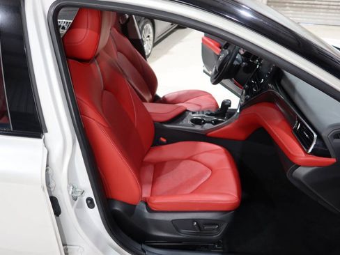Used 2022 Toyota Camry XSE AWD/4WD image 13