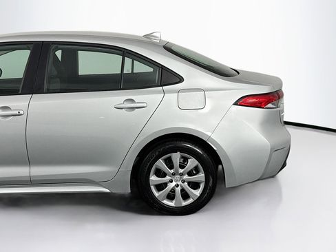 Used 2024 Toyota Corolla LE image 40