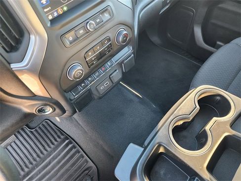 Used 2025 Chevrolet Silverado 1500 Custom image 19