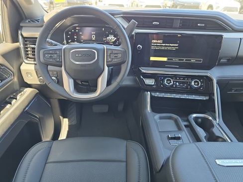 New 2025 GMC Sierra 2500 Denali w/ Technology Package AWD/4WD image 14