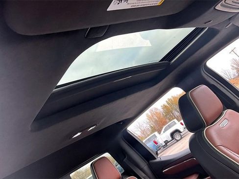 Used 2024 GMC Sierra 1500 Denali Ultimate image 28