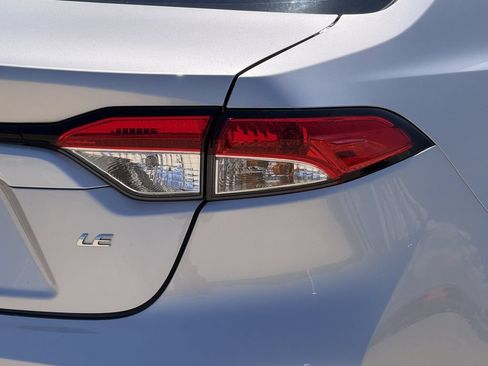 Used 2023 Toyota Corolla LE FWD image 10