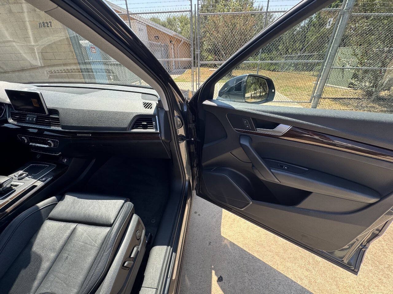 Used 2018 Audi Q5 2.0T Premium Plus AWD/4WD image 22