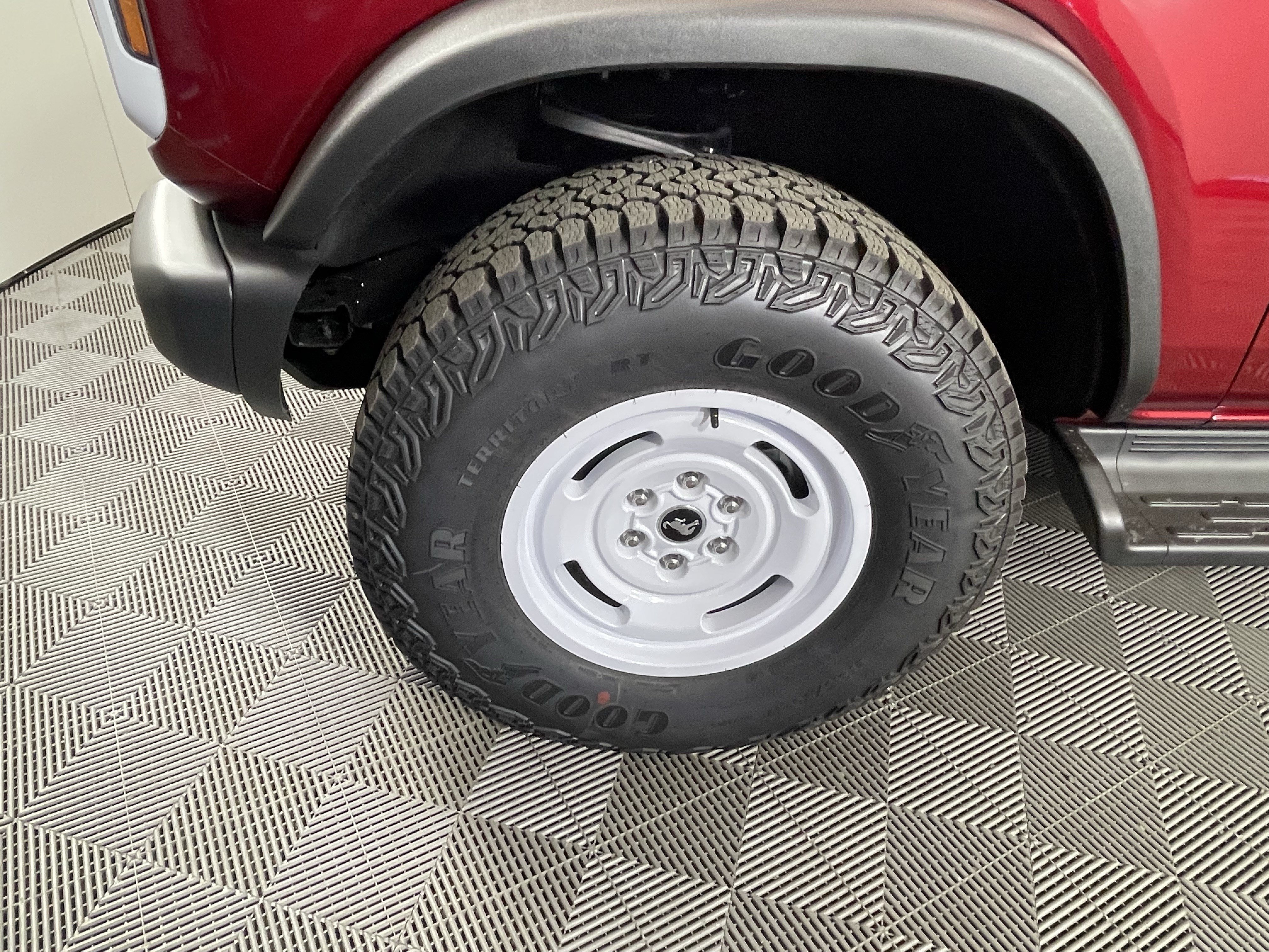 New 2026 Ford Bronco Heritage Edition AWD/4WD image 10