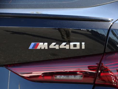 Used 2025 BMW M440i w/ Premium Package image 10