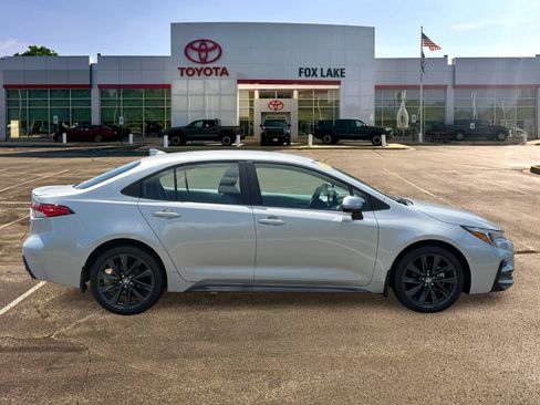 Used 2025 Toyota Corolla SE FWD image 6