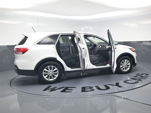 Used 2016 Kia Sorento LX AWD/4WD image 25