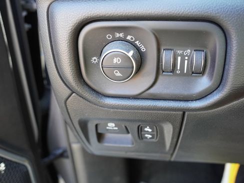 Certified 2021 RAM 1500 Laramie AWD/4WD image 25