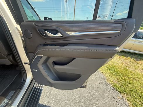 Used 2024 GMC Yukon Denali w/ Denali Reserve Package AWD/4WD image 21