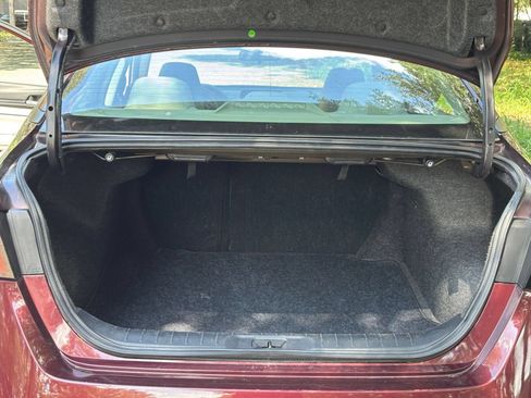 Used 2025 Nissan Altima 2.5 SV FWD image 31