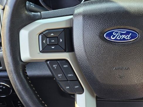 Used 2019 Ford F250 Lariat w/ Lariat Ultimate Package image 16