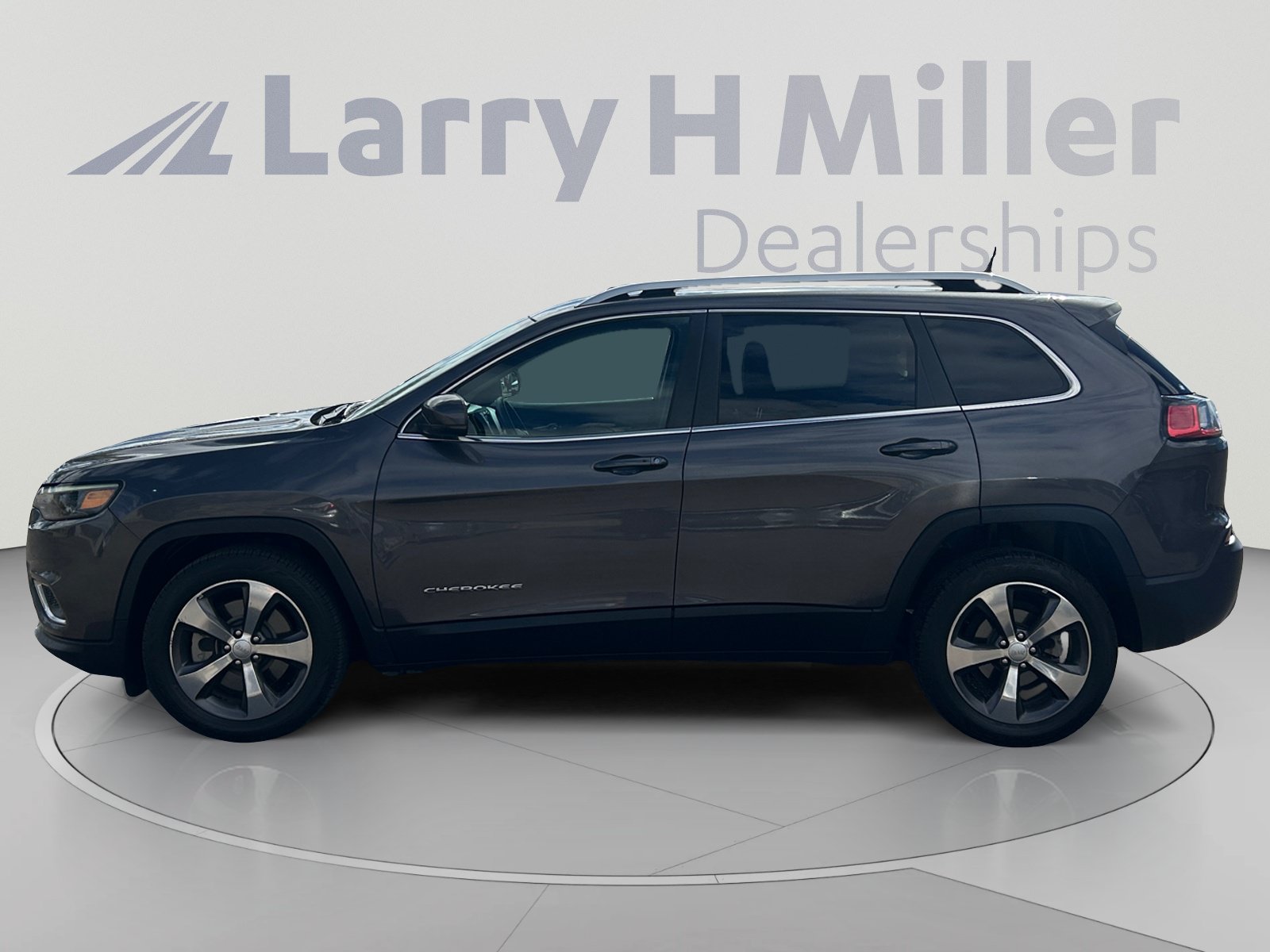 Used 2020 Jeep Cherokee Limited FWD image 2