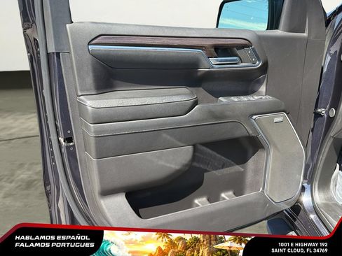 Used 2024 Chevrolet Silverado 1500 LT Trail Boss w/ LT Trail Boss Premium Package AWD/4WD image 12