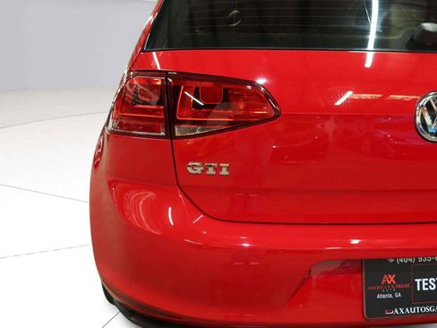 Used 2017 Volkswagen GTI 4-Door FWD image 6