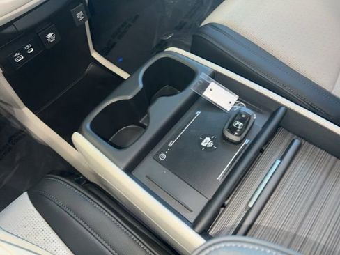 New 2026 Honda Odyssey Elite image 15