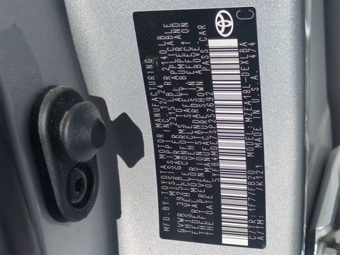 Used 2025 Toyota Corolla LE image 34