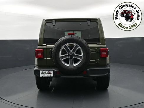 Used 2022 Jeep Wrangler Unlimited Sahara w/ LED Lighting Group AWD/4WD image 5