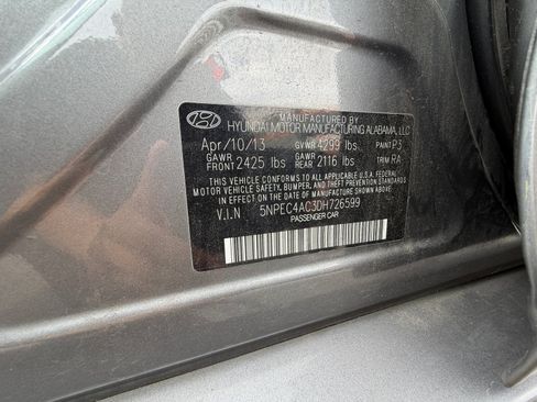 Used 2013 Hyundai Sonata Limited w/ Premium Pkg FWD image 16