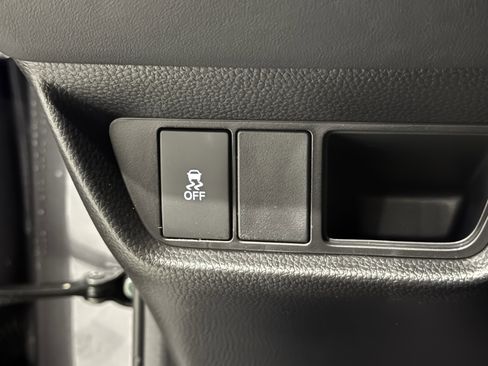 New 2026 Honda HR-V LX image 24