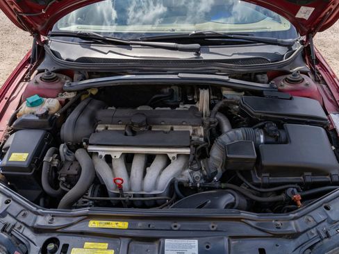 Used 2004 Volvo S60 2.4 image 11