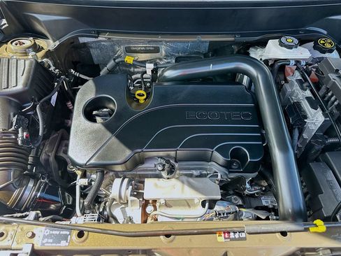 Certified 2024 Chevrolet Equinox RS FWD image 28