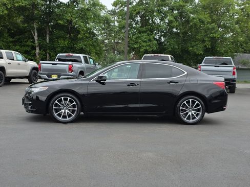 Used 2017 Acura TLX V6 SH-AWD w/ Advance Package image 6