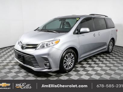 Used 2018 Toyota Sienna XLE