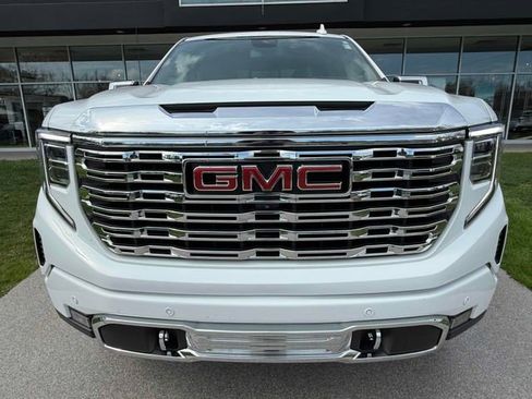 Certified 2023 GMC Sierra 1500 Denali image 3