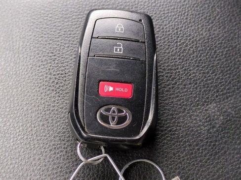 Used 2024 Toyota Tacoma TRD Off-Road image 27