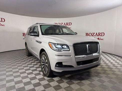 Used 2022 Lincoln Navigator Reserve AWD/4WD image 1