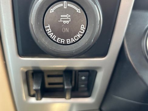 Used 2019 Ford F150 Lariat w/ Equipment Group 502A Luxury image 17