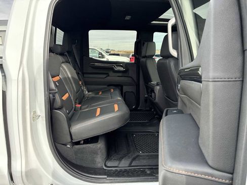 Used 2024 GMC Sierra 1500 AT4 image 27